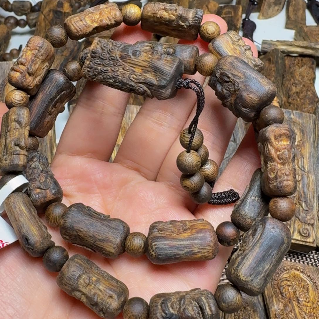 沉香手串白棋树心油十八罗汉30克