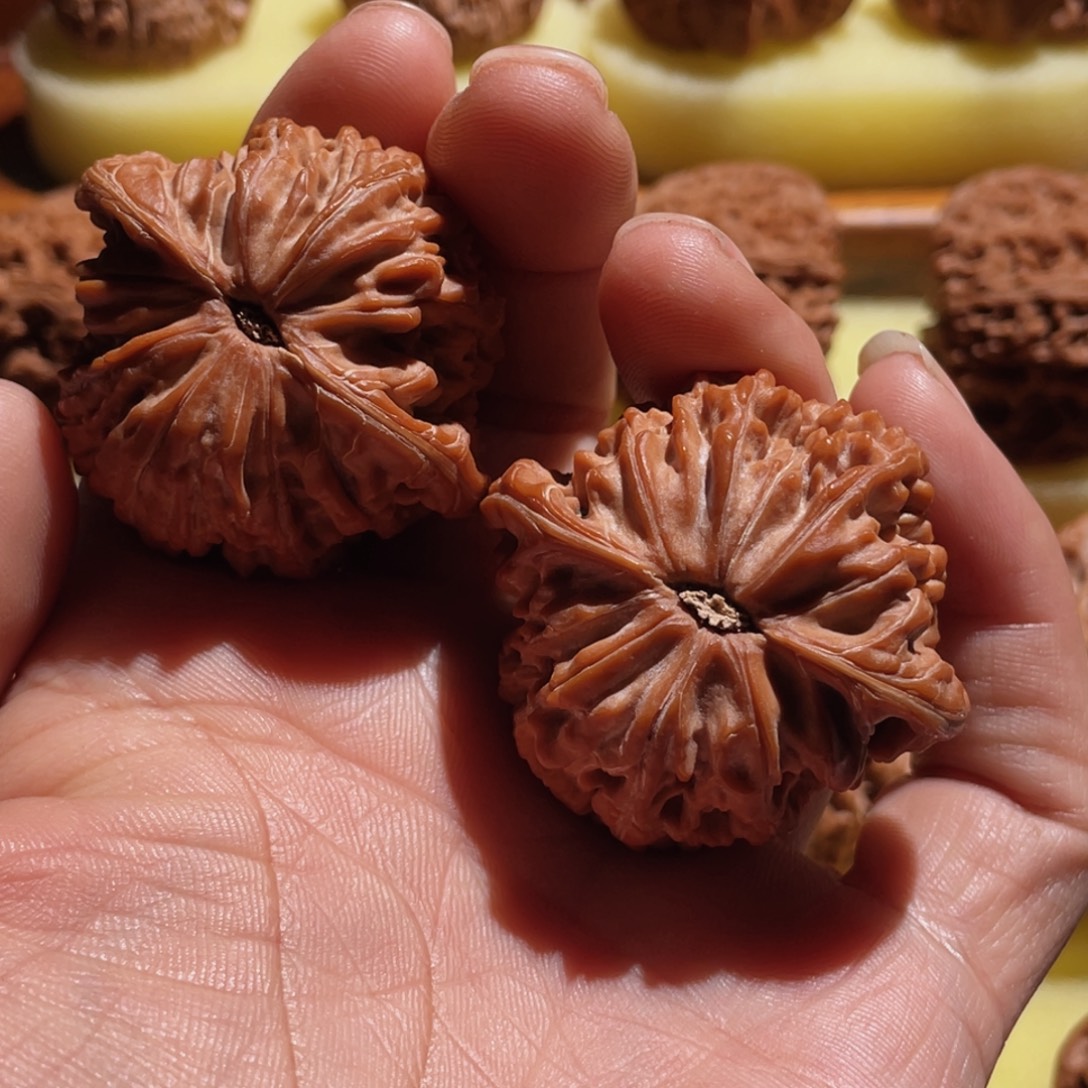 直***开文玩核桃吊坠43全品正磨