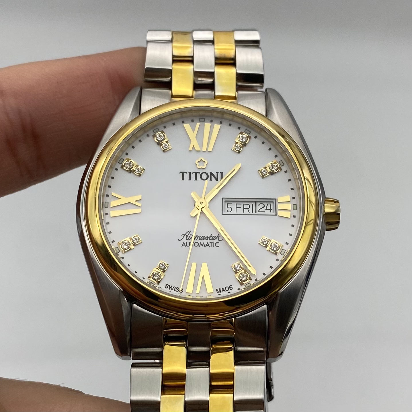 95新 Titoni/梅花 梅花 空霸系列 表径40mm