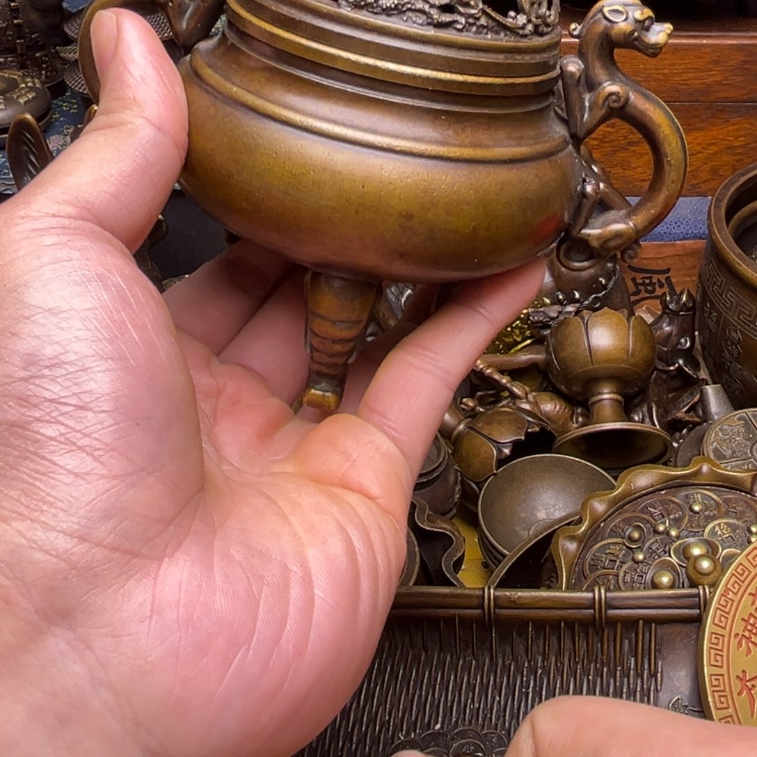 精美铜器点击下单