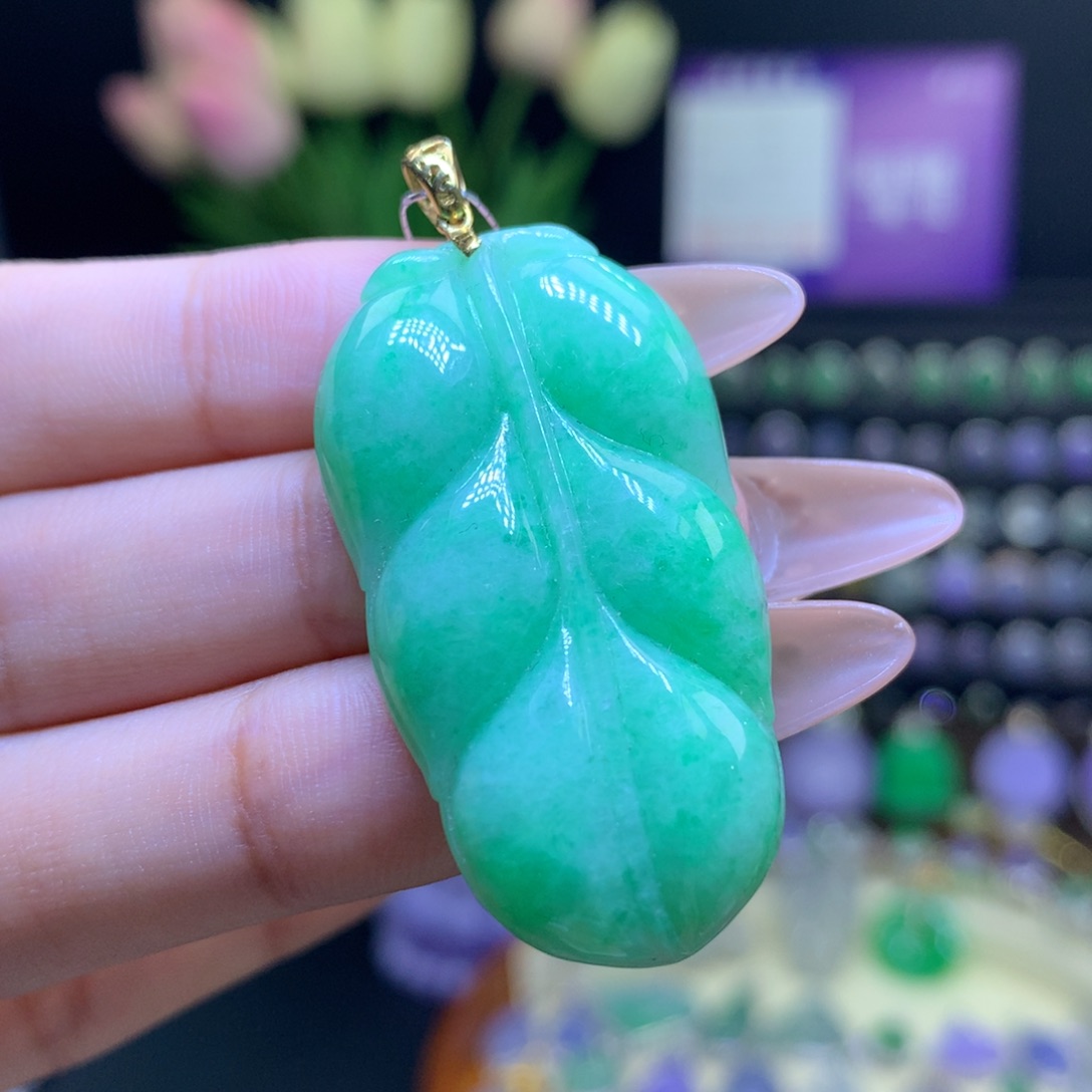 翡翠颈饰18K金镶嵌天然