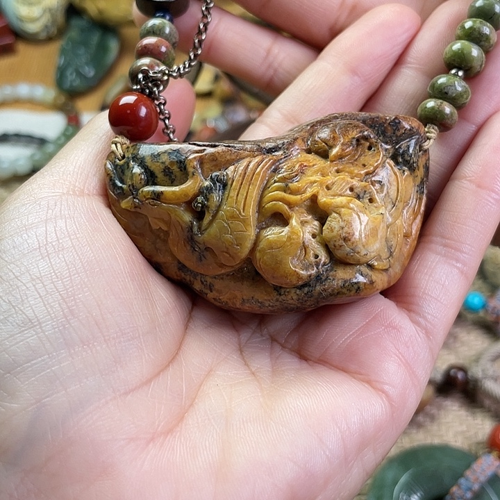 白***光岫岩河磨玉（透闪石质玉）未镶嵌挂件