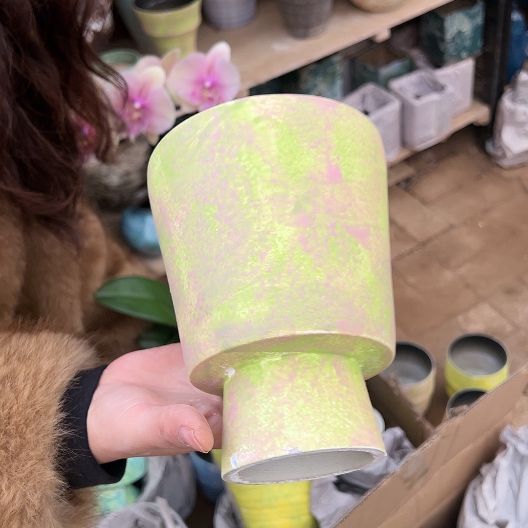 061景德镇陶瓷口13高17瑕疵