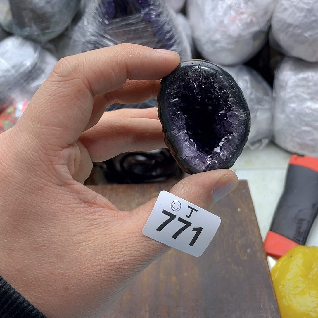 紫晶大型摆件（非配饰）未镶嵌