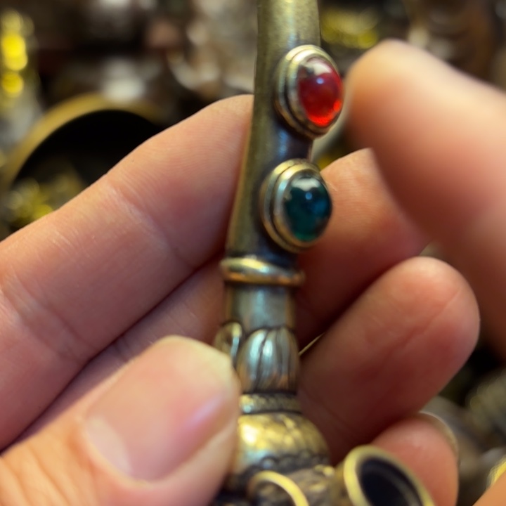 铜器摆件    点击下单