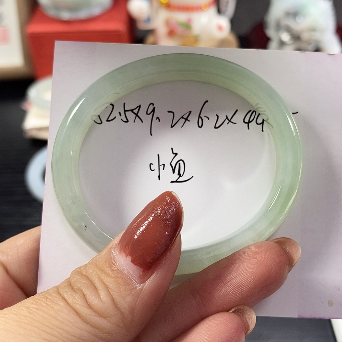 翡翠手镯未镶嵌小****i天然翡翠