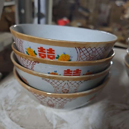 茶盏陶瓷盘子碗啥都有
