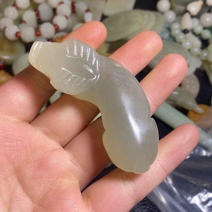 和田玉（糖玉）未镶嵌颈饰