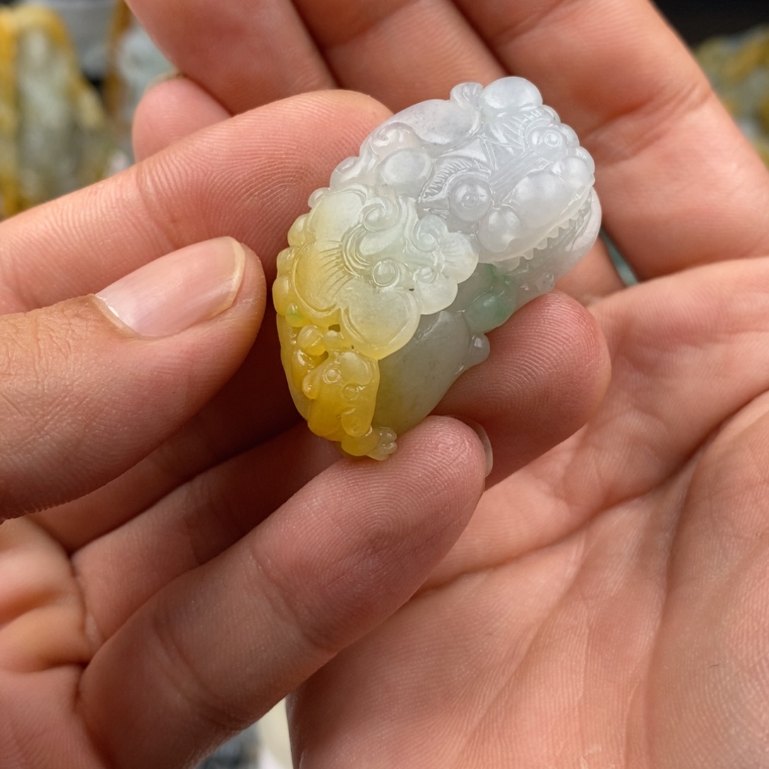 定制翡翠未镶嵌翡翠