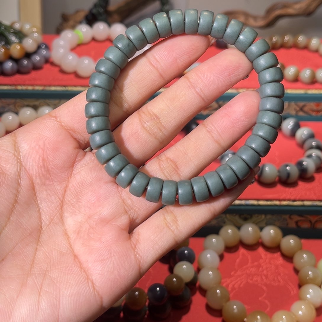 和田玉手链未镶嵌