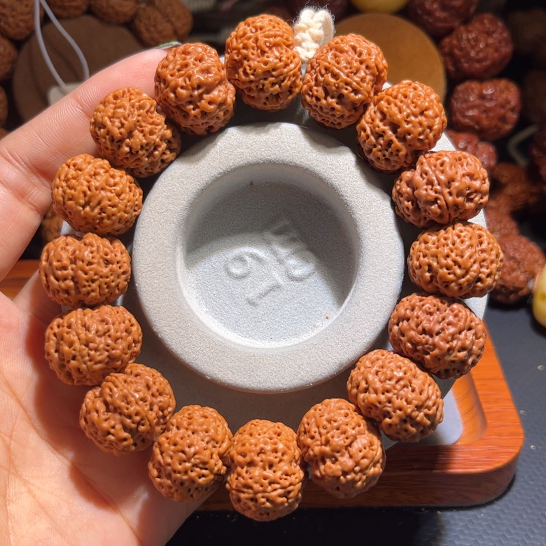 金刚菩提手串六星蜂王21