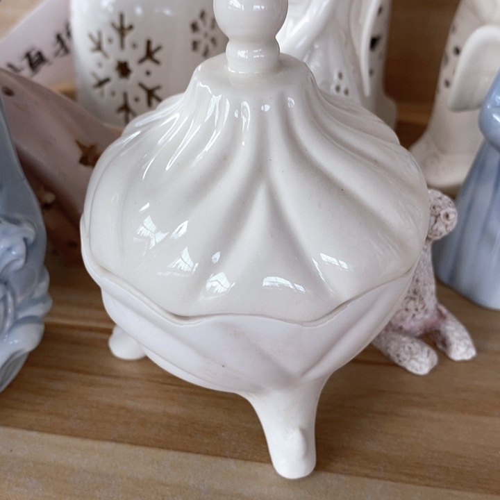 摆件陶瓷树脂材料