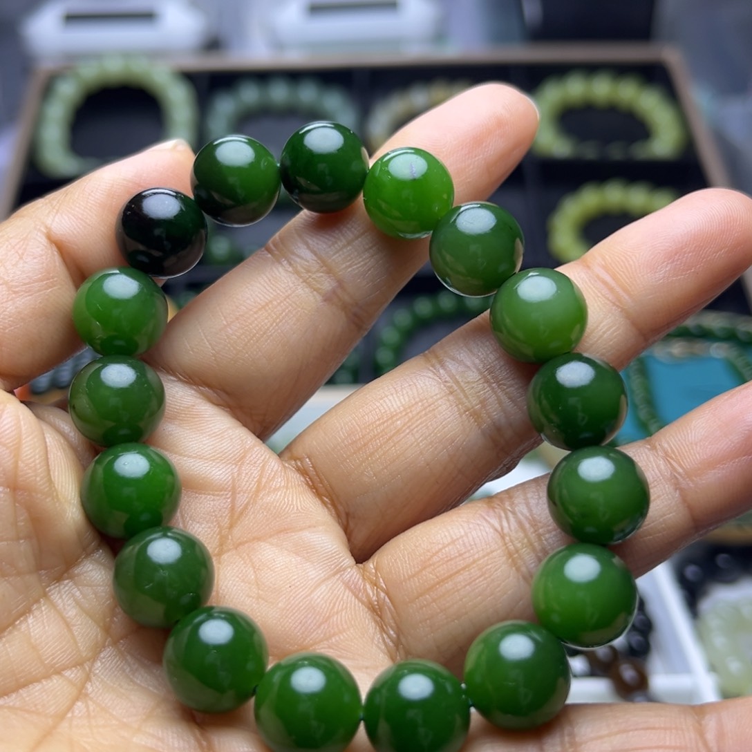 和田玉（碧玉）未镶嵌手串