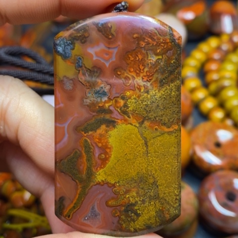 玛瑙/玉髓颈饰未镶嵌