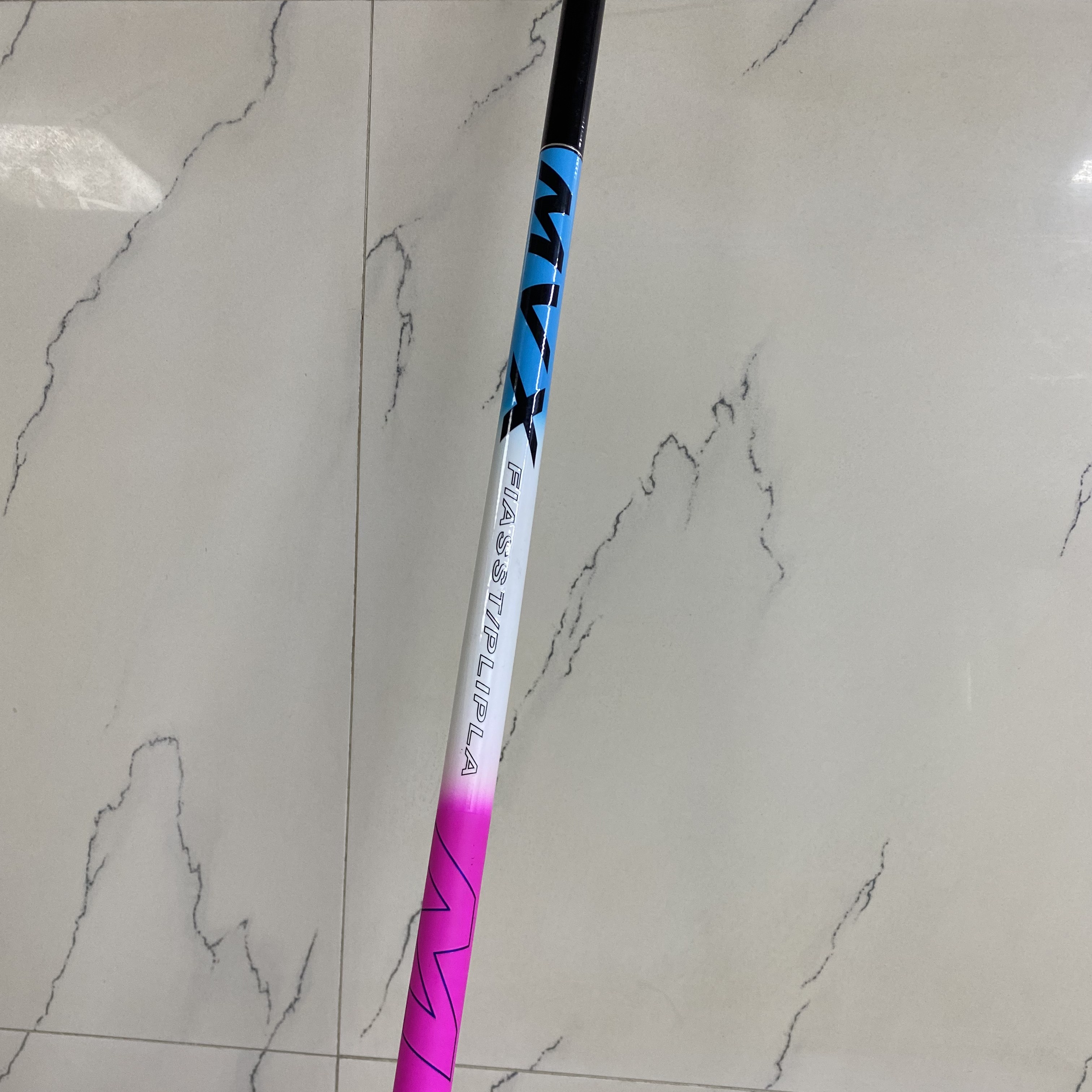 冰蓝粉 微瑕疵库存鱼竿