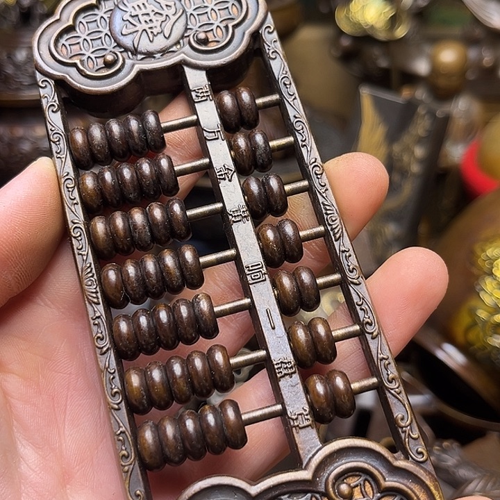 精美铜器批发档口