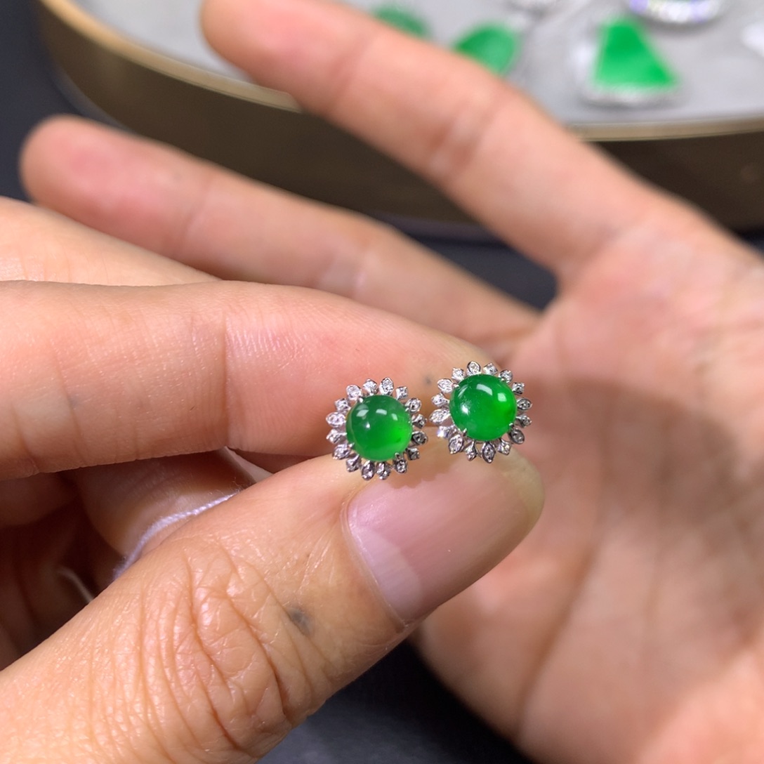 翡翠耳饰18K金镶嵌翡翠