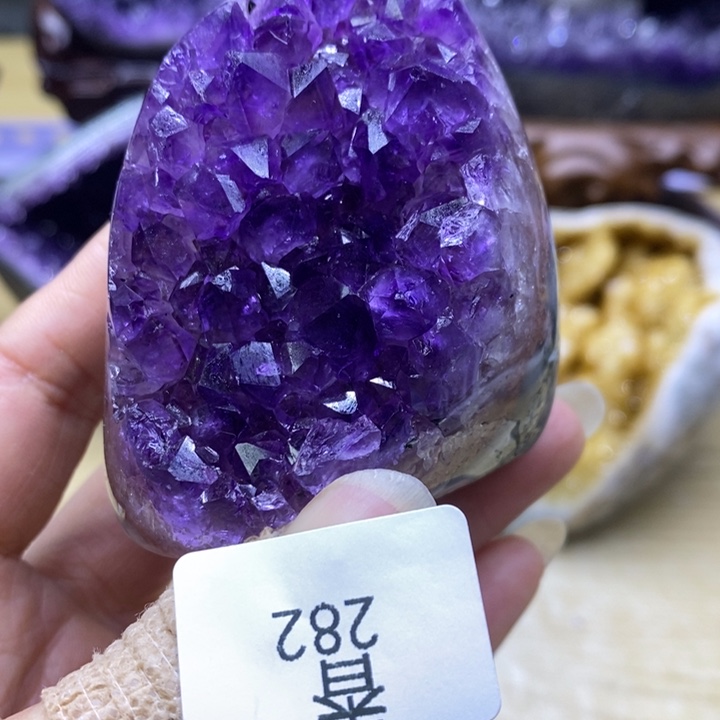 水晶大型摆件（非配饰）未镶嵌