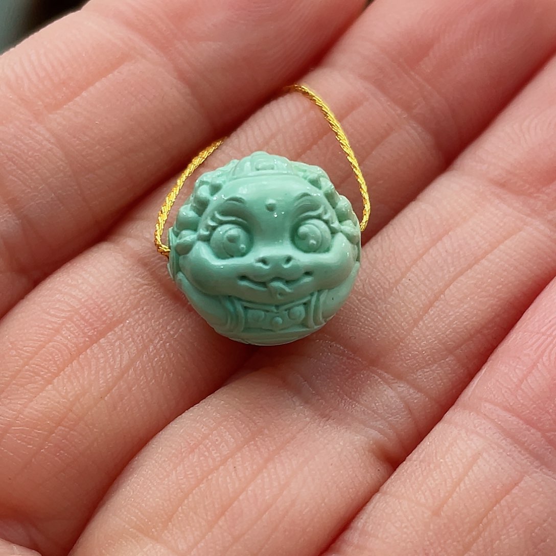 绿松石颈饰未镶嵌