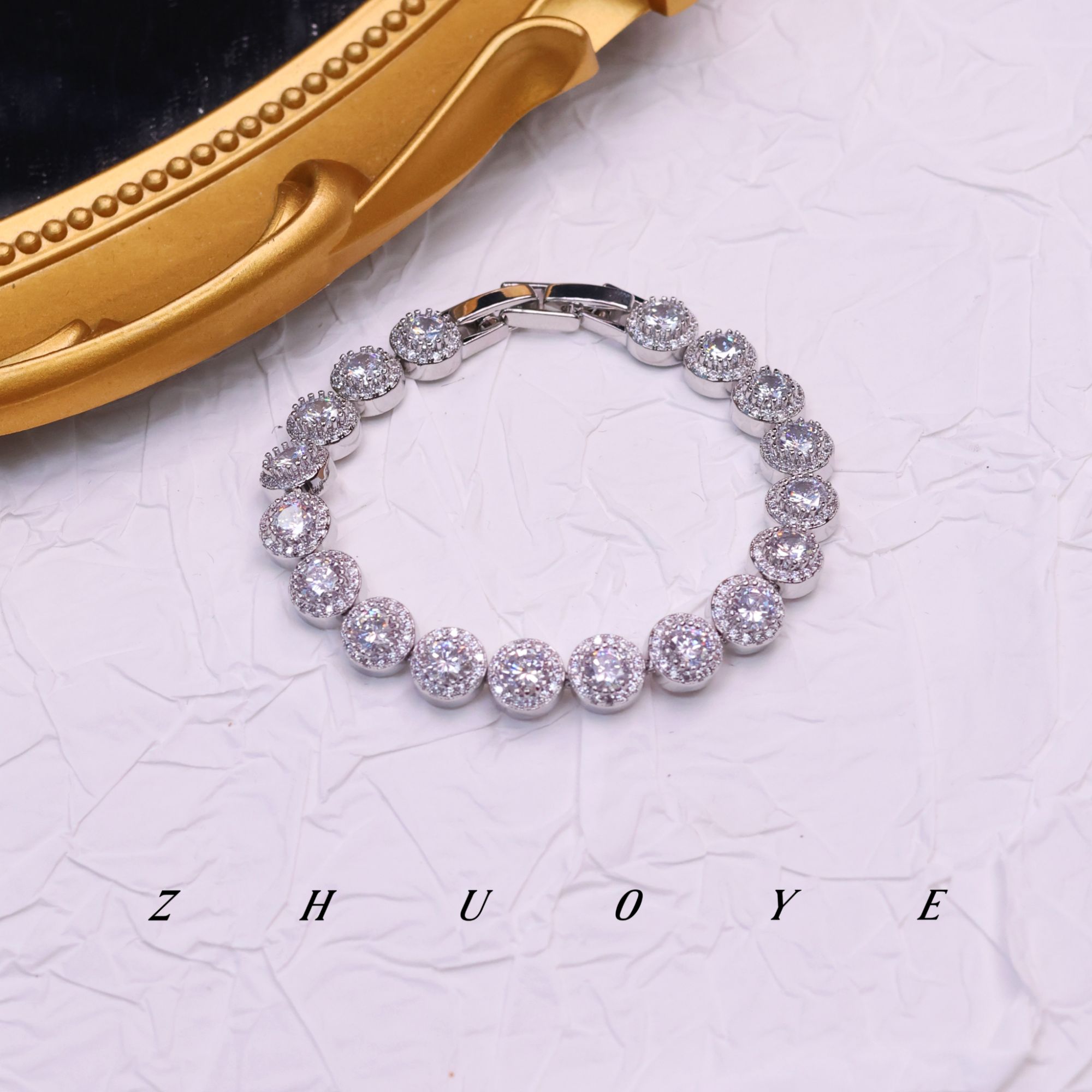 铜合金手链 灼晔• 爆闪方形甜美锆锆百搭高级时尚手链