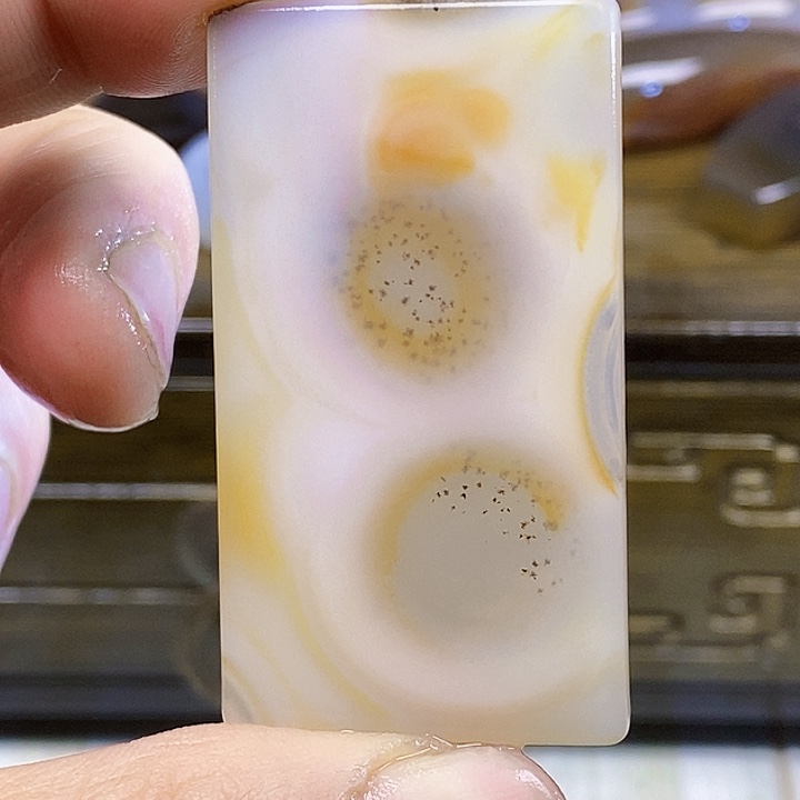 未镶嵌颈饰玛瑙/玉髓