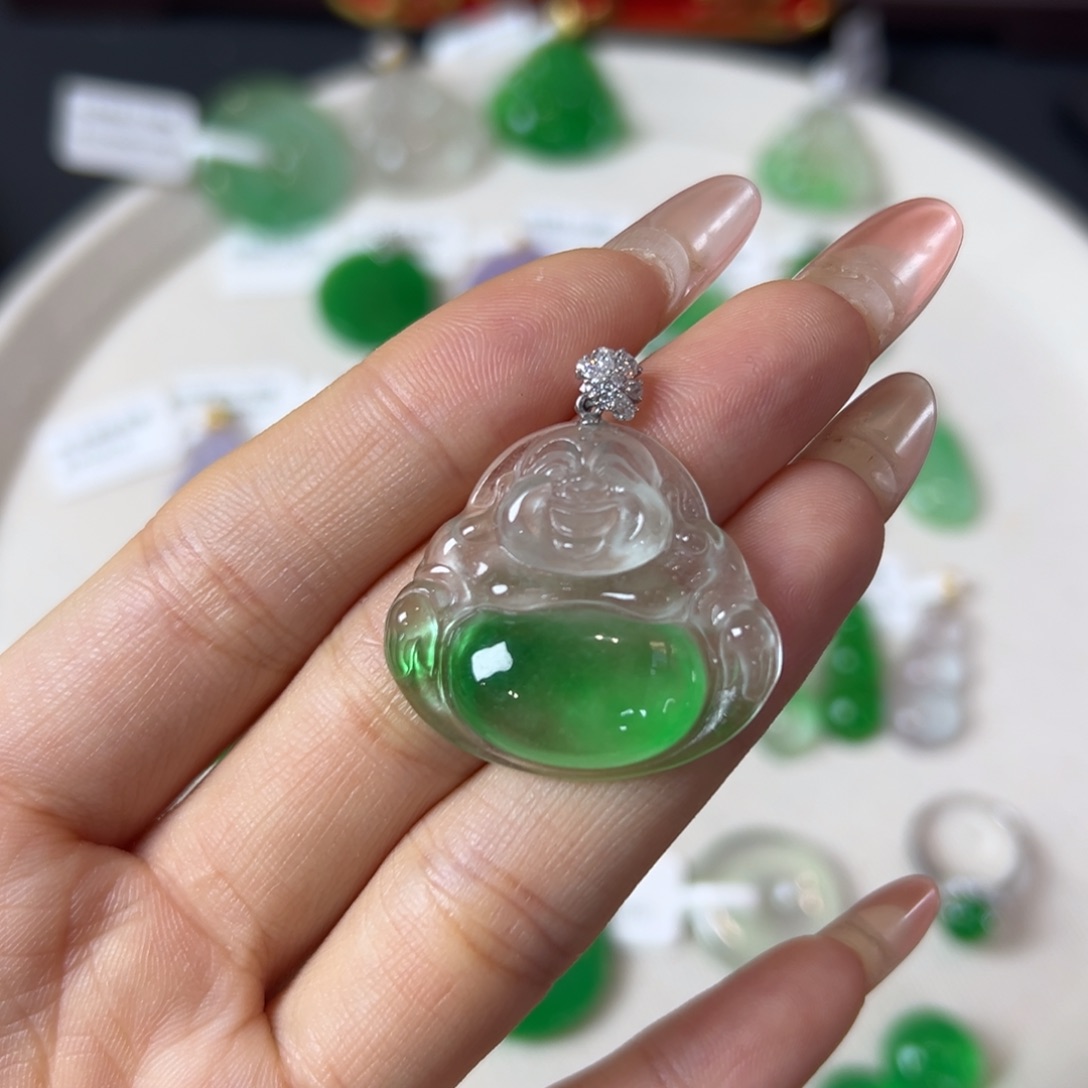 事***意翡翠未镶嵌颈饰佛公直播编号m8928