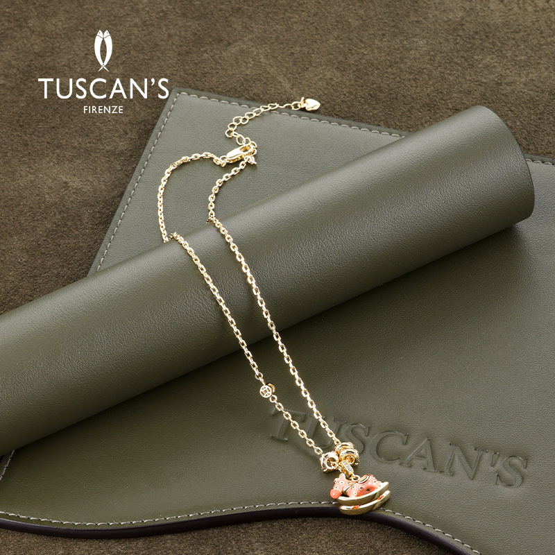 TUSCAN'S 铜合金项链 轻奢小马吊坠镀精致满钻带钻镶钻小众项链