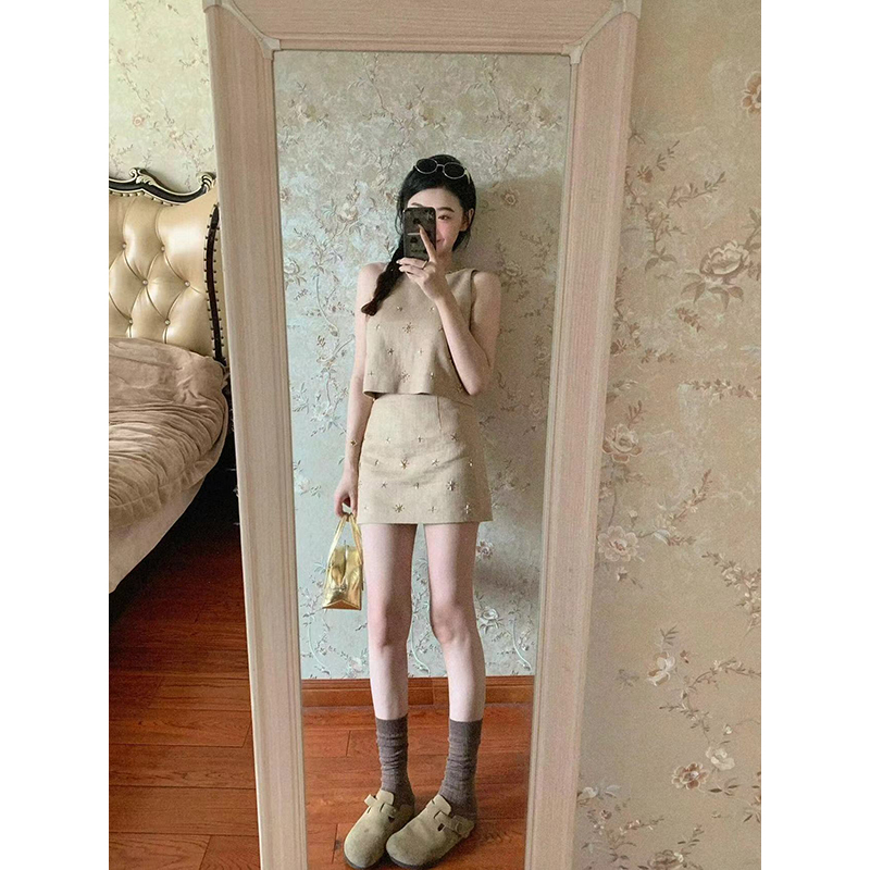 40271小个子修身显瘦无袖背心上衣高腰直筒小众包臀半身裙