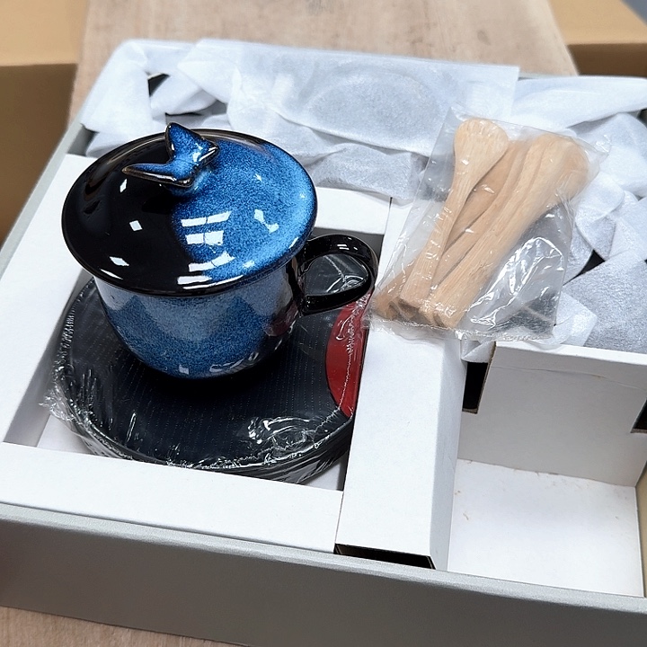 瓷片噗哈哈哈哈哈哈哈哈哈