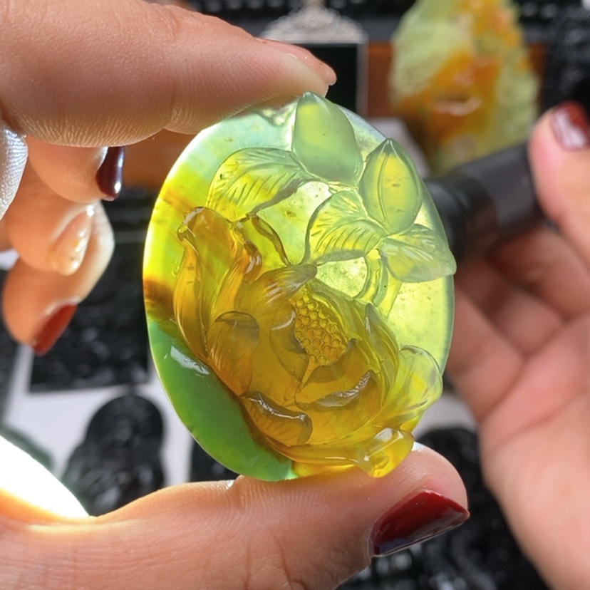 【闪购商品】蛇纹石玉颈饰未镶嵌