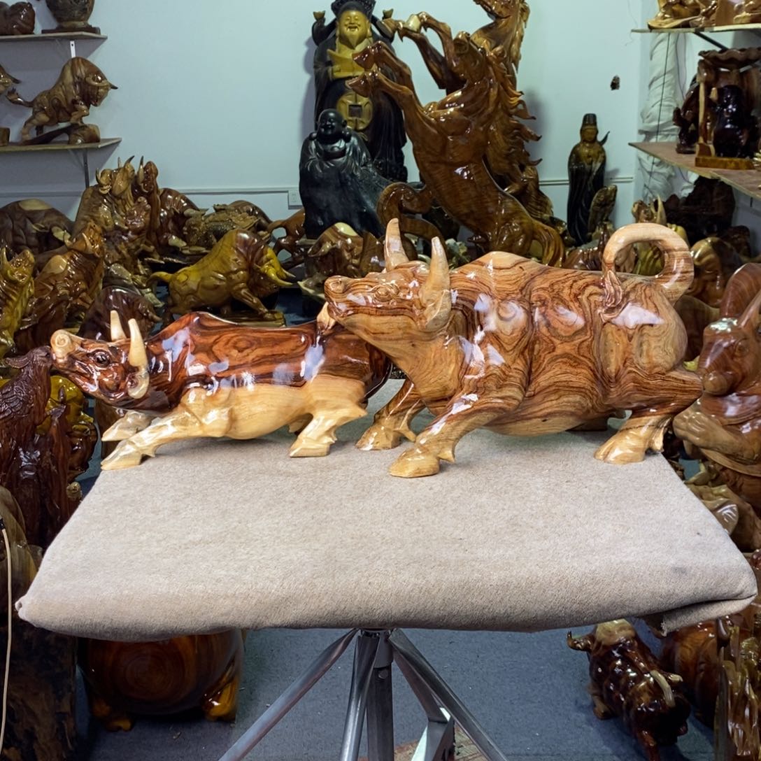 A***C木香樟木手工雕刻华尔街牛两头