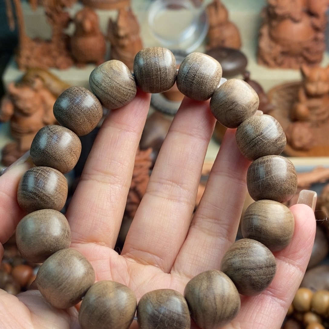 白***情手串/手链檀香木老山檀大瑕疵奶香14/15