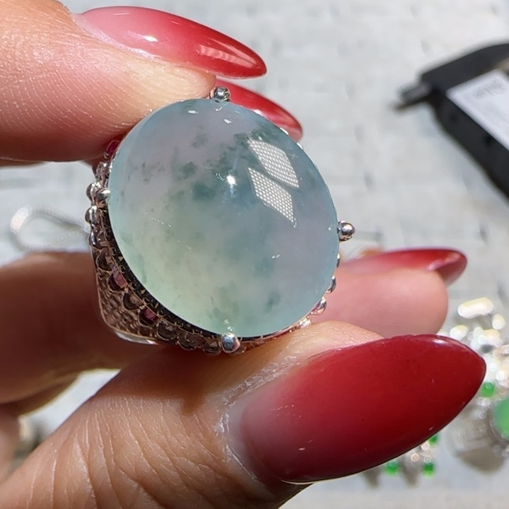 定制翡翠未镶嵌翡翠