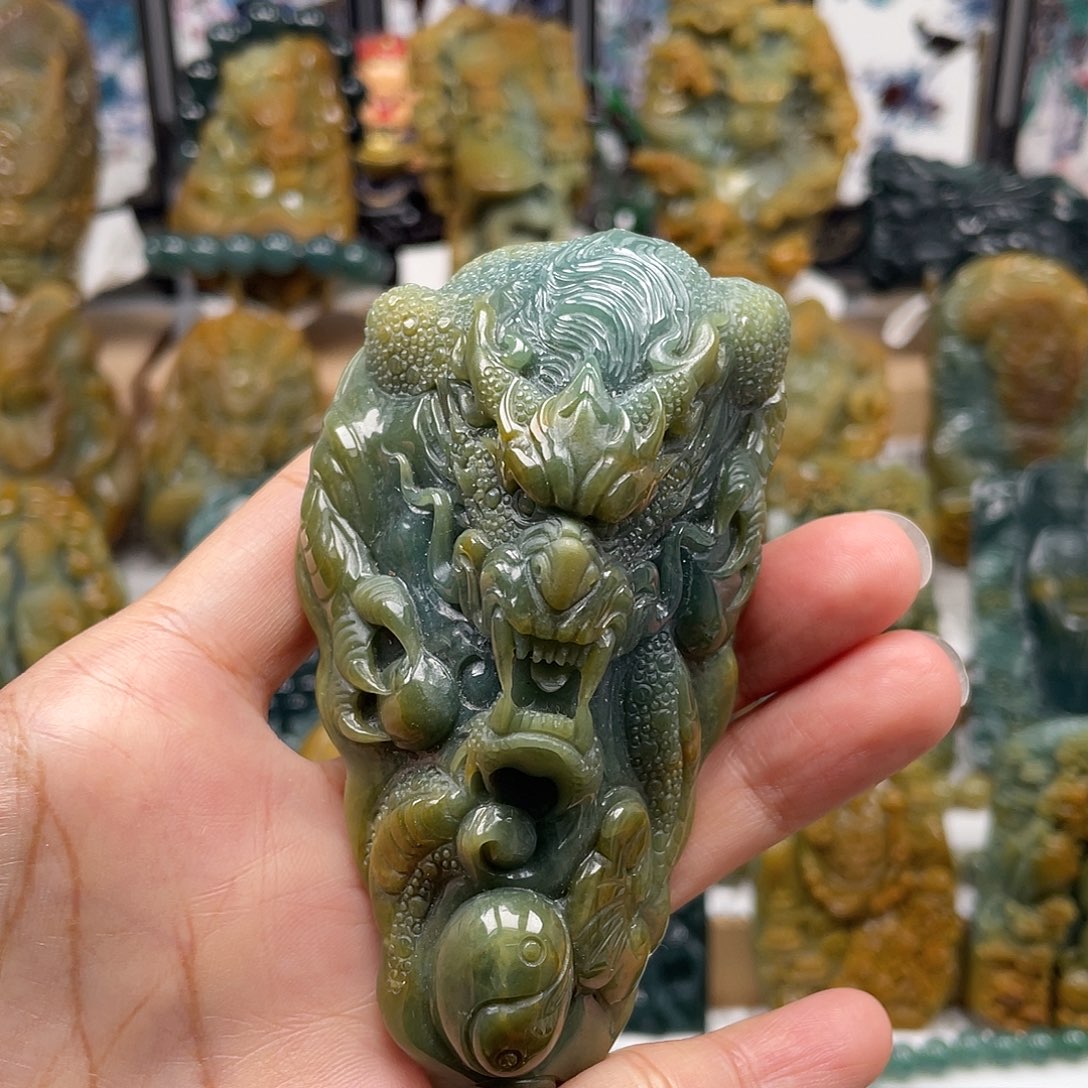 翡翠未镶嵌颈饰天然翡翠a货龙