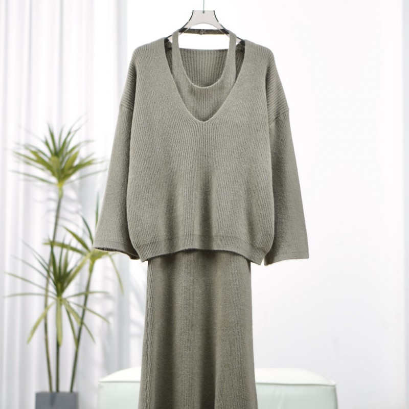 绘系列  S503  女装时尚撤柜针织连衣裙套装咖色