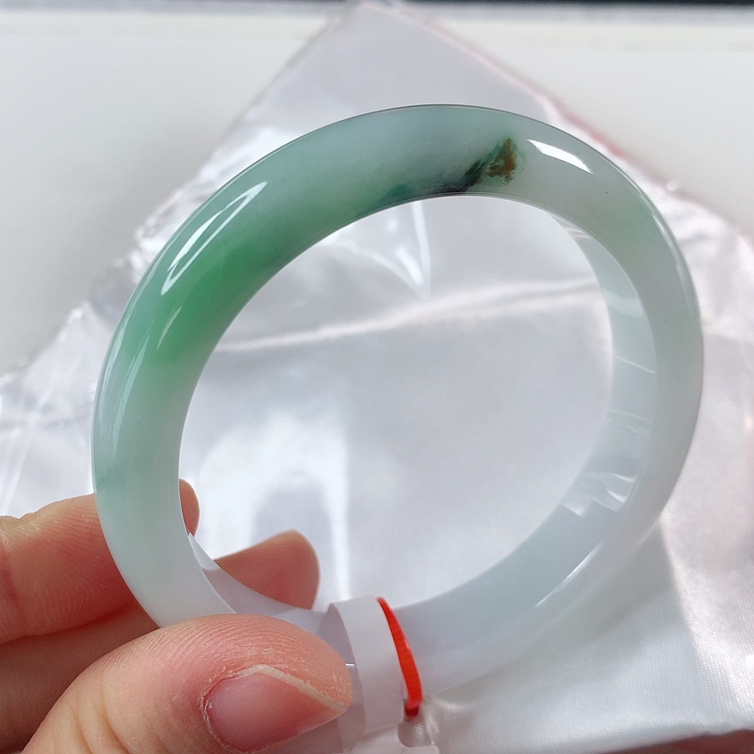 翡翠手镯未镶嵌①③⑥