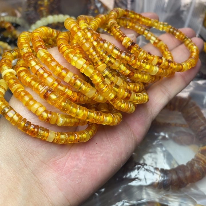 未镶嵌琥珀珠宝奇石