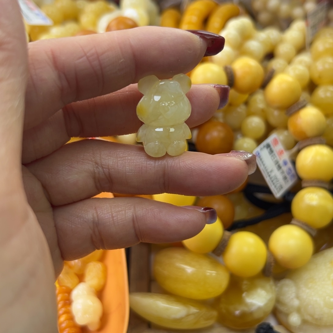 琥珀珠宝奇石未镶嵌
