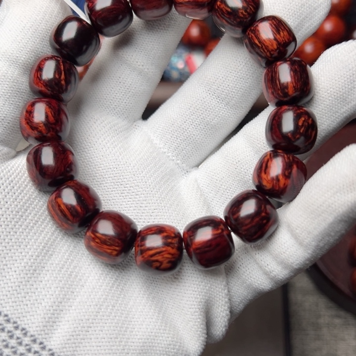 木你*哥海南红降12*13黑金满纹老型