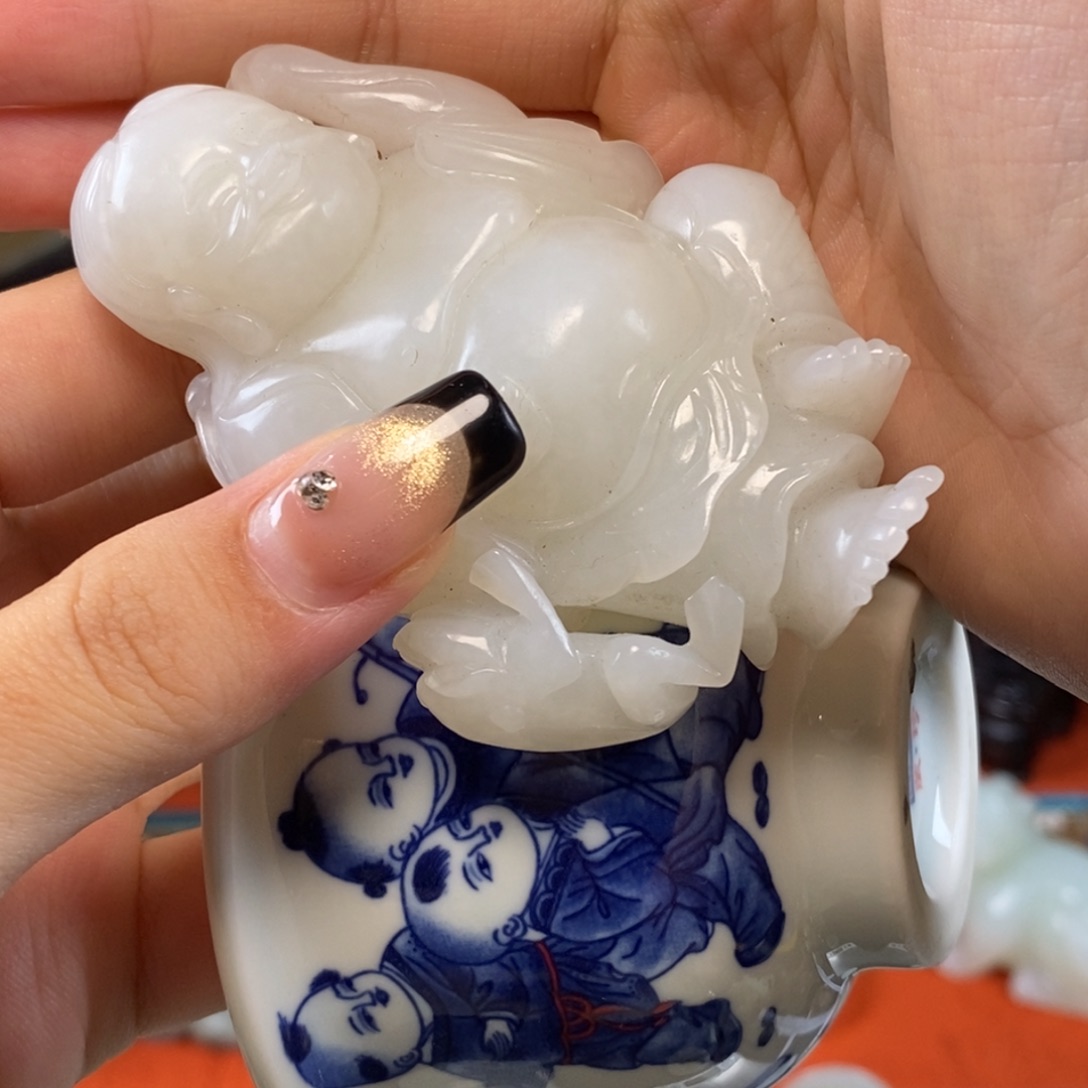 夏***。摆件青花瓷刘海戏金蝉
