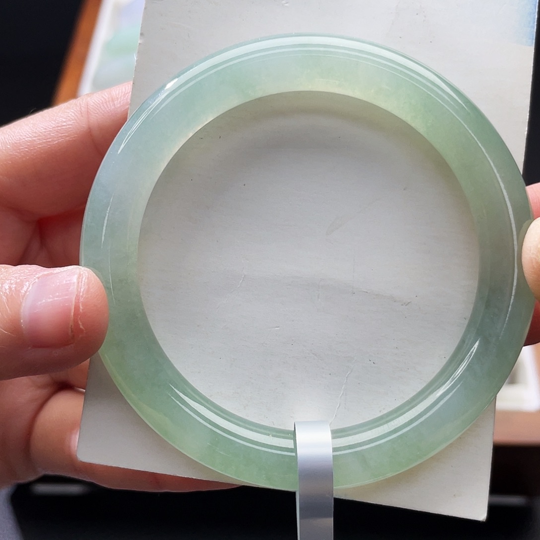 翡翠未镶嵌手镯53冰晴绿