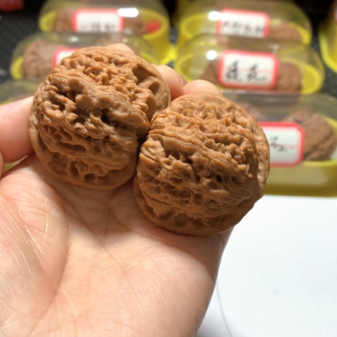 吊坠文玩核桃龙洞峪