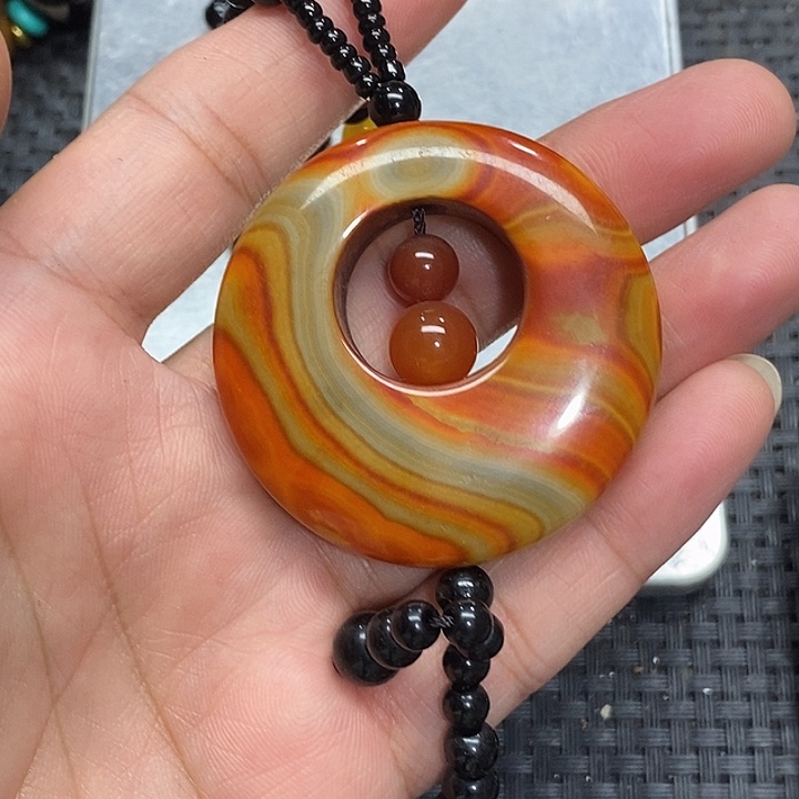 吊坠滴血莲花菩提