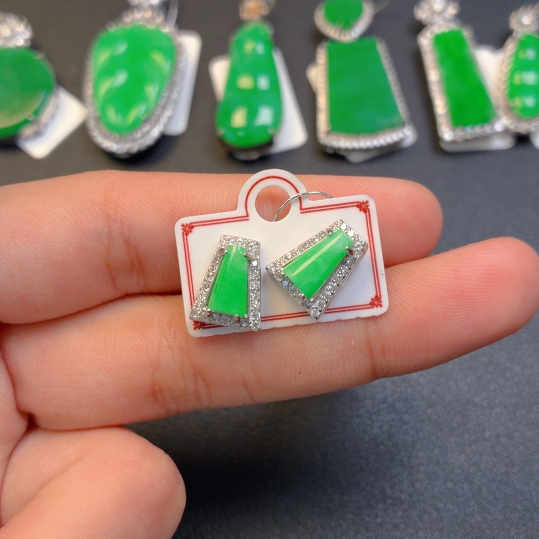 翡翠银S925镶嵌颈饰