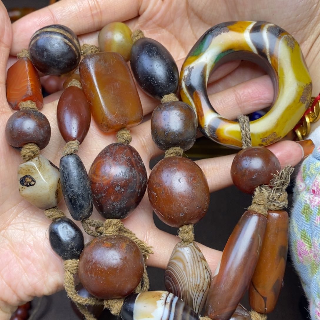 玛瑙/玉髓颈饰未镶嵌