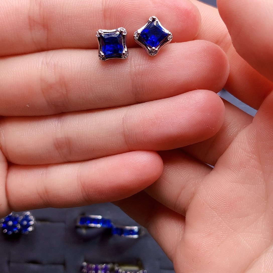 耳饰银S925镶嵌蓝宝石