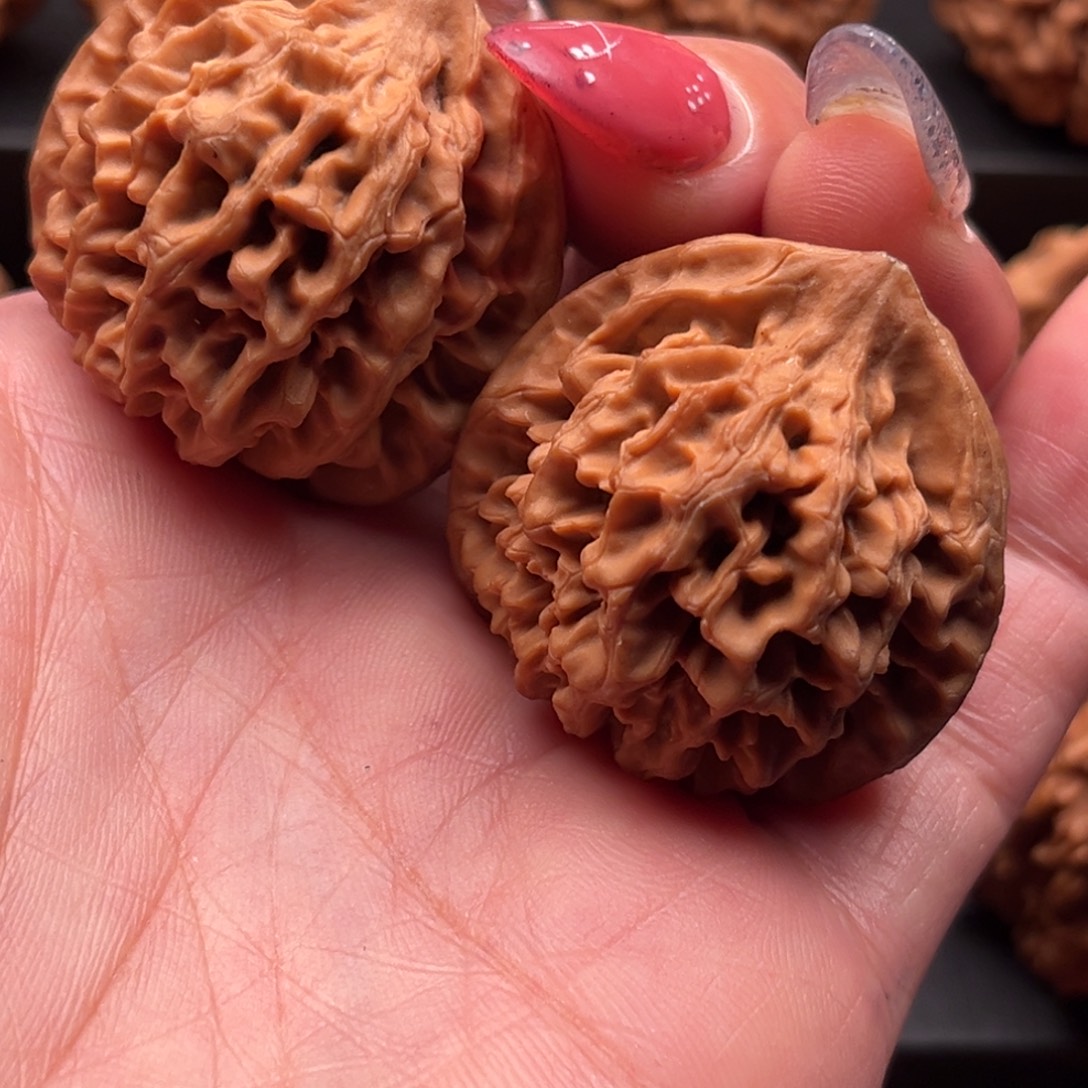 *****把件文玩核桃秦闷黄尖