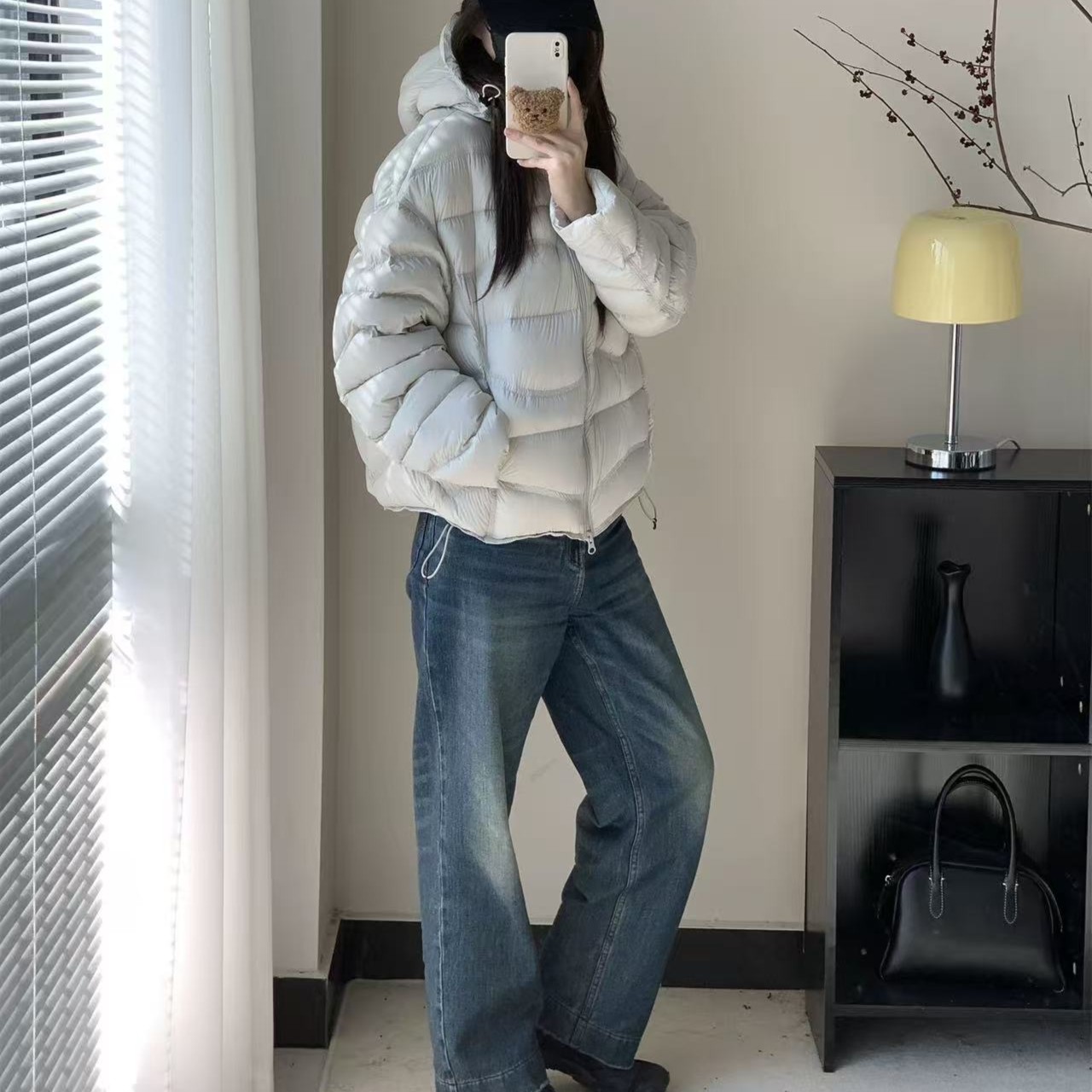 冬季轻薄款连帽可收腰羽绒服Y858