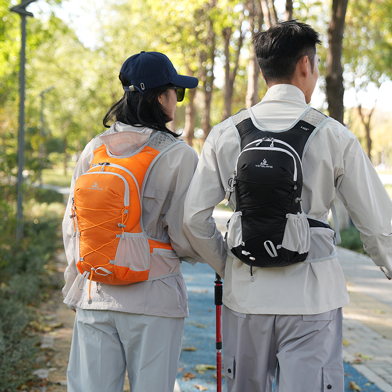 鹰朗20L户外登山骑行背包轻便徒步包男女运动水袋越野跑步双肩包