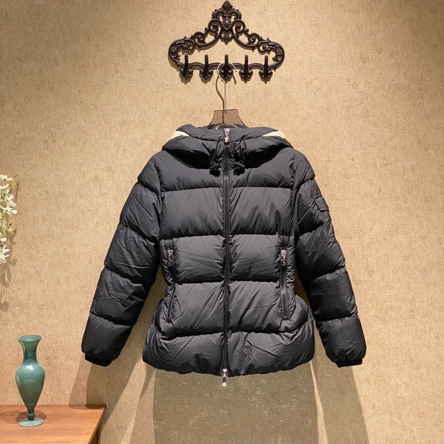 99新 MONCLER Moncler Draa黑色刺绣徽标羽绒服/1码/99新/38836